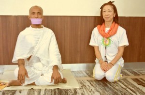 ムニ・ジャイ・クマール師とちょっと離れての写真